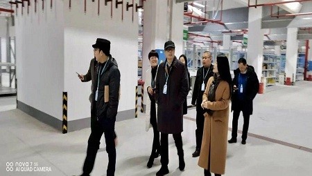 湖南省药监局副局长曾令贵一行赴  完美（中国）进行调研